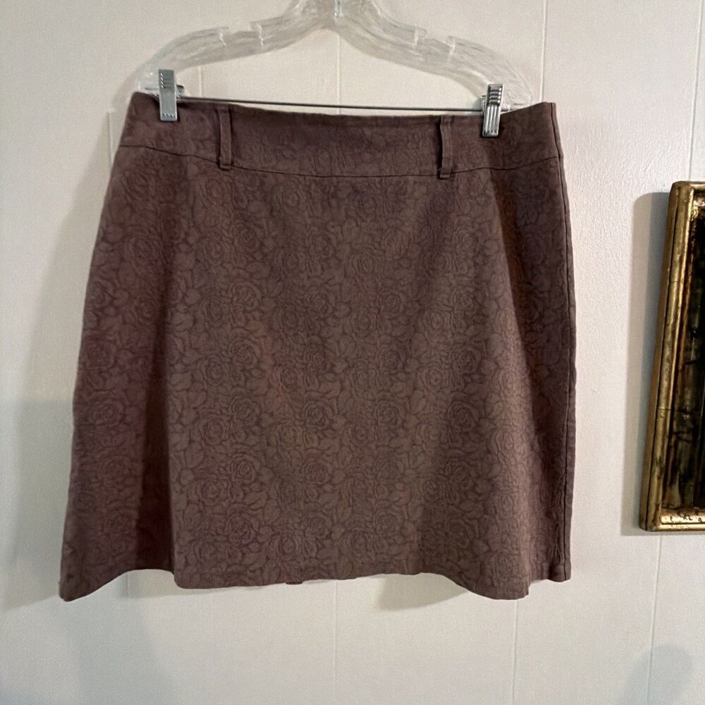 Wild South Skirt women's size 10 textured rose tailored mini